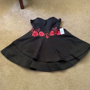 Black Strapless “B.Smart” Dress